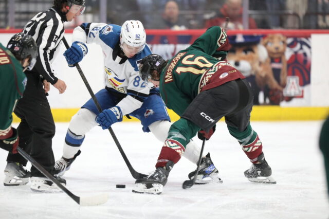 Eagles split series in Tucson.