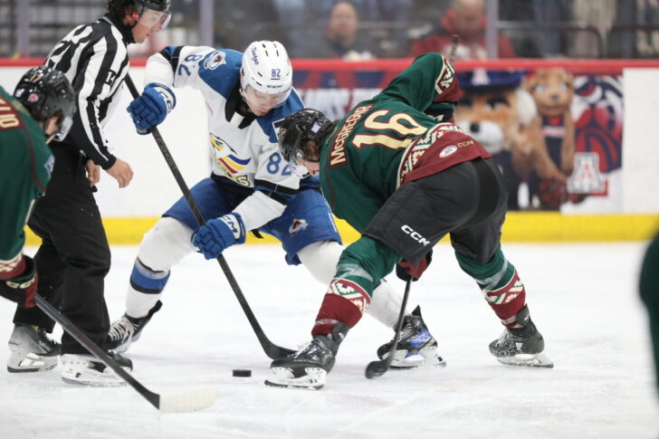 Eagles split series in Tucson.